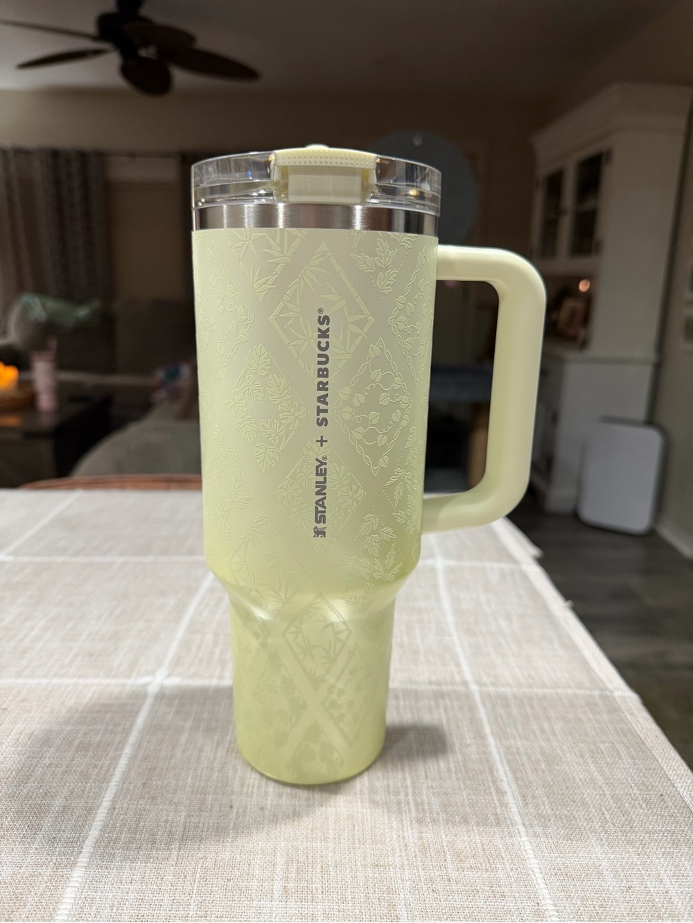 40oz China Stanley x Starbucks Spring Green